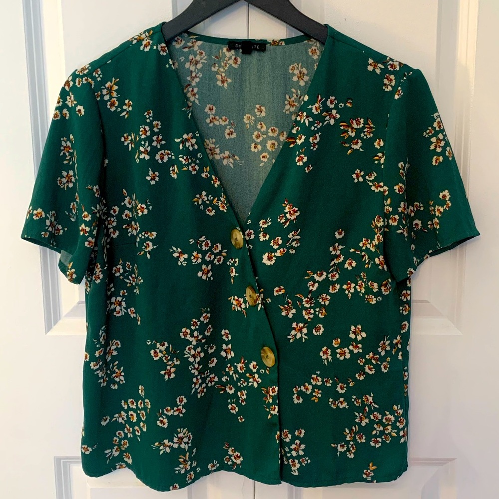 Dynamite Green floral blouse